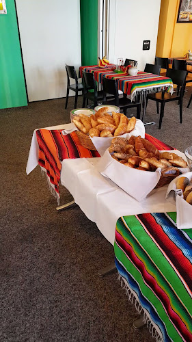 Opinii despre Nuevo Sombrero în Neuhausen am Rheinfall - Gastronomie und Hotellerie