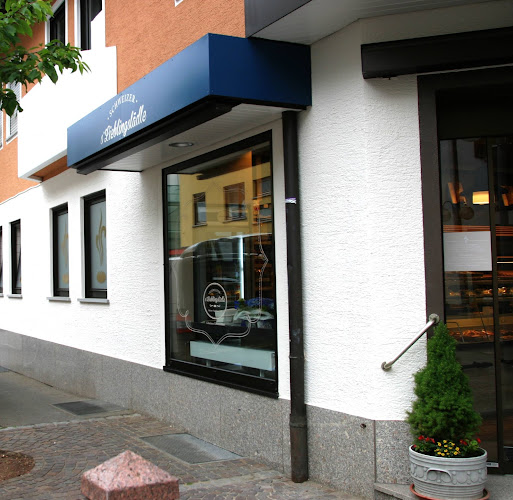 Opinii despre Bäckerei Konditorei Schweizer (Schweizer's Lieblingslädle) în Romanshorn - Gastronomie und Hotellerie