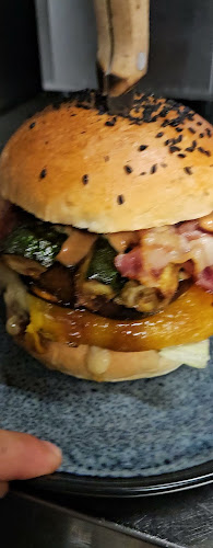 Opinii despre O'Lé burger et tapas în Neuchâtel - Gastronomie und Hotellerie