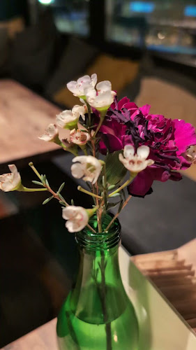 Opinii despre Franzos în Zürich - Gastronomie und Hotellerie