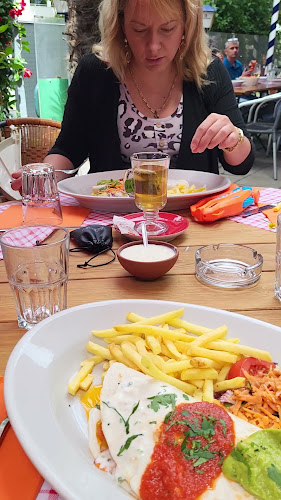 Opinii despre Casa Alegria în Opfikon - Gastronomie und Hotellerie