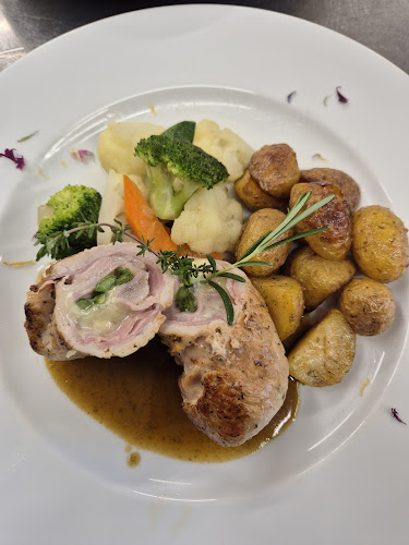 Opinii despre Restaurant Väster în Pfaffnau - Gastronomie und Hotellerie