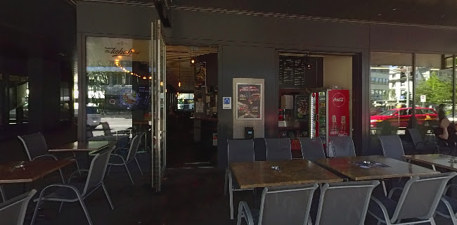 Comentarii opinii despre The Kebab Club