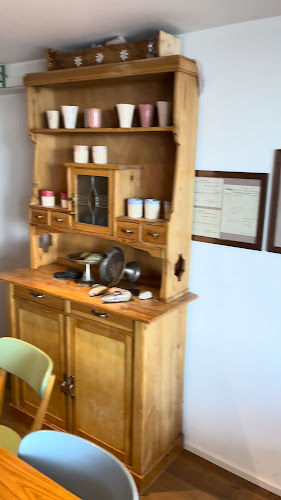 Opinii despre HofCafe în Stallikon - Gastronomie und Hotellerie