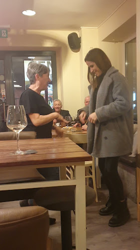 Opinii despre Caffè Nosetto în Bellinzona - Gastronomie und Hotellerie