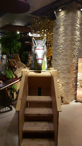 Opinii despre Aeschbach Chocolatier în Root - Gastronomie und Hotellerie