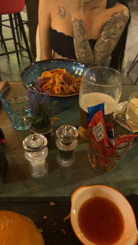 Chem. de Joinville 32/34, 1216 Cointrin