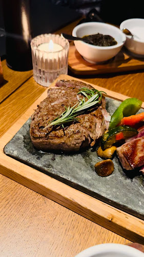 Simon's Steakhouse Grill & Restaurant & Bar