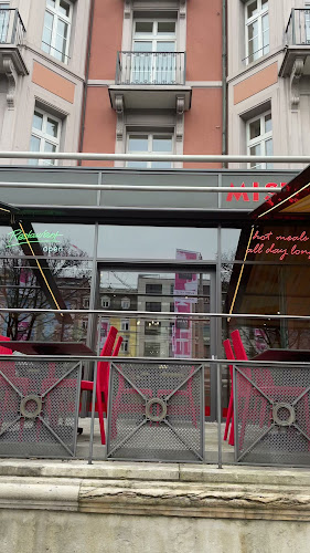 Opinii despre Mister Wong Basel Bahnhof în Basel - Gastronomie und Hotellerie