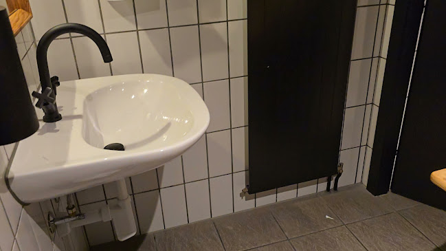 Opinii despre Restaurant und Hotel Löchlibad în Obergoldbach - Gastronomie und Hotellerie