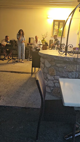 Opinii despre Villa Ragnelli Les Gravines Sa în Versoix - Gastronomie und Hotellerie