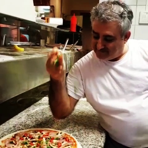 Opinii despre Onkel's Pizza în Pratteln - Gastronomie und Hotellerie