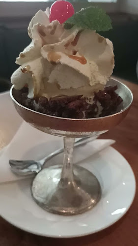 Opinii despre Restaurant Stoller în Zürich - Gastronomie und Hotellerie