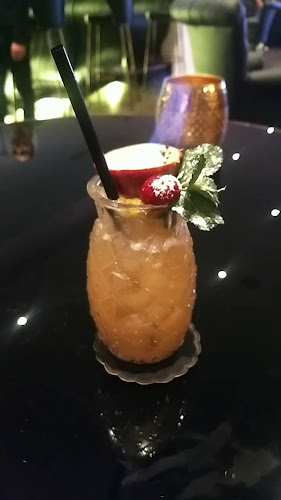 Opinii despre La Rive Lounge Bar în Morges - Gastronomie und Hotellerie