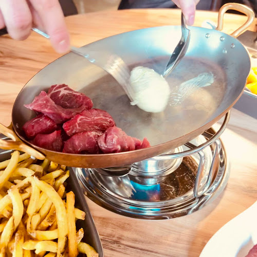 Opinii despre Le Resto by Hostellerie du Chateau în Rolle - Gastronomie und Hotellerie