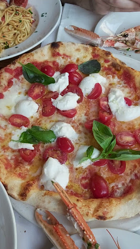Opinii despre Ristorante-pizzeria Mary în Lugano - Gastronomie und Hotellerie