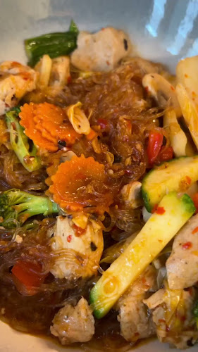 Opinii despre Mandalay Thu ( မန္တလေးသူ ) ( Haung Asian) în Zürich - Gastronomie und Hotellerie