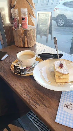 Opinii despre KaffeeKlatsch în Davos - Gastronomie und Hotellerie
