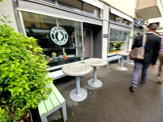 Opinii despre Poushe Strudelhaus în Zürich - Gastronomie und Hotellerie