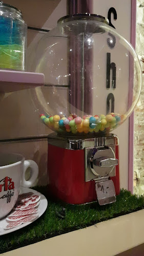 Opinii despre Caffetteria Gelateria Amore Mio în Luzern - Gastronomie und Hotellerie