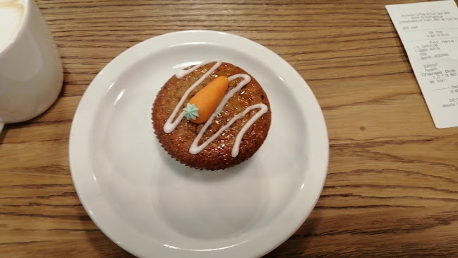 Opinii despre Starbucks în Bern - Gastronomie und Hotellerie