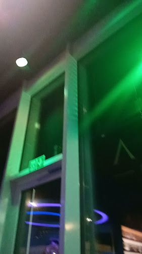 Opinii despre Tesla Bar & Lounge în Spreitenbach - Gastronomie und Hotellerie