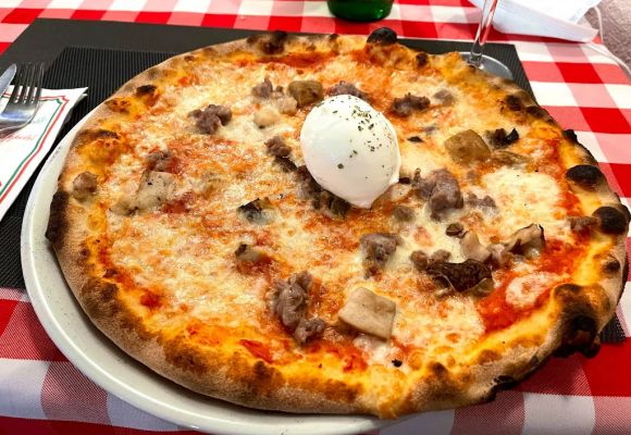 Opinii despre Pizzeria la Perla del Sud în Zürich - Gastronomie und Hotellerie