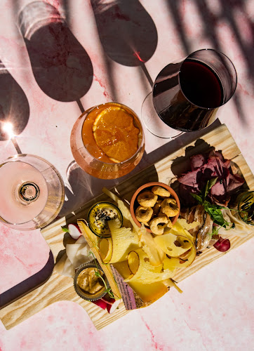 Opinii despre Vierte Wand în Bern - Gastronomie und Hotellerie