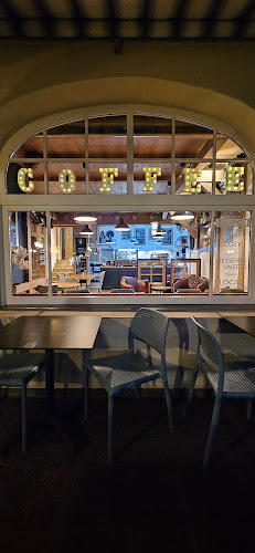 The Aarburg Hotel & Café - Spiez