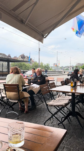 Opinii despre 01 - Bar - Restaurant în Zürich - Gastronomie und Hotellerie