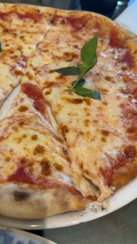 Opinii despre Restaurant Scalo 34 în Cointrin - Gastronomie und Hotellerie