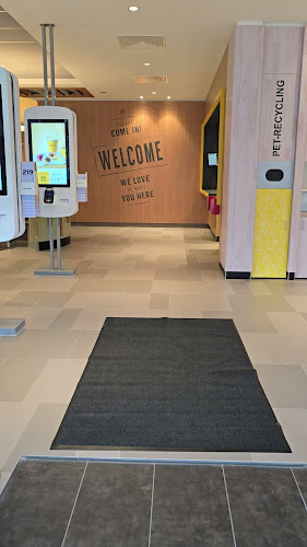 Opinii despre McDonald’s Restaurant în Baar - Gastronomie und Hotellerie