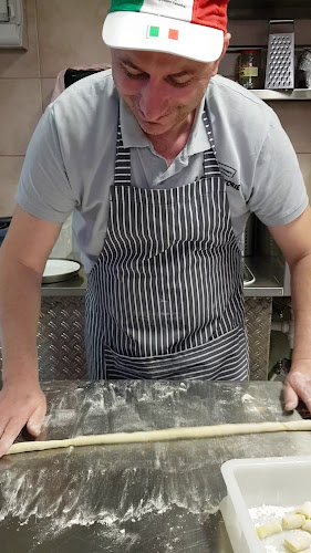 Opinii despre Cantastorie în Clarens - Gastronomie und Hotellerie