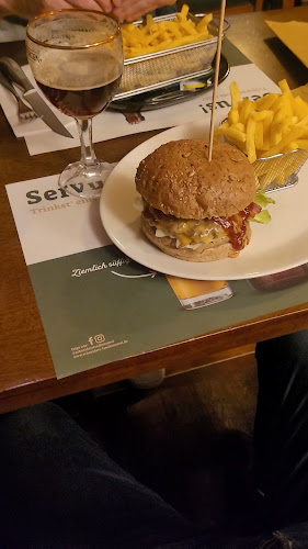 The Trinity Irish Pub - Gastronomie und Hotellerie