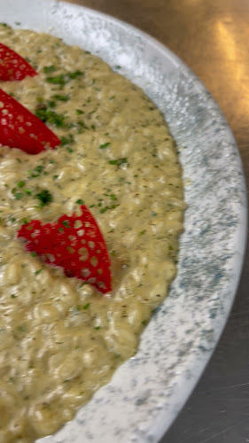 Opinii despre Fiorello în Neuchâtel - Gastronomie und Hotellerie