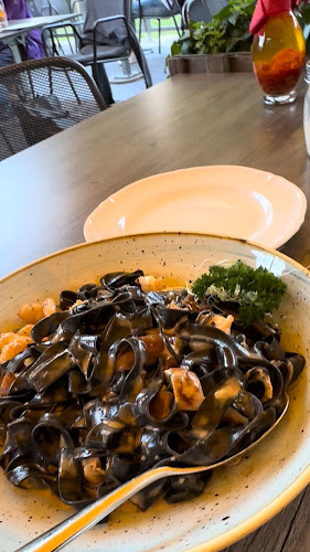 Opinii despre Luna Piccante în Wilderswil - Gastronomie und Hotellerie