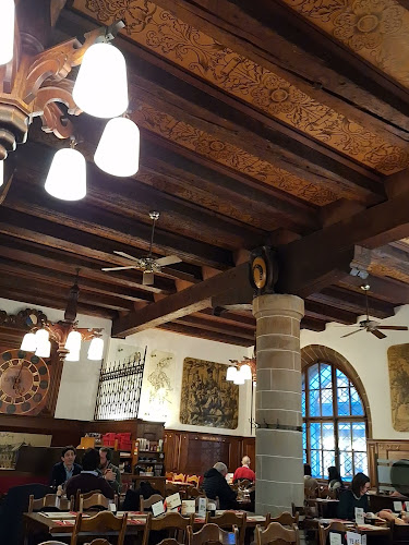 Restaurant Zeughauskeller - Gastronomie und Hotellerie