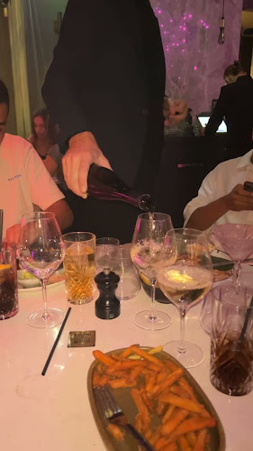 Opinii despre Le Baroque Restaurant în Geneva - Gastronomie und Hotellerie