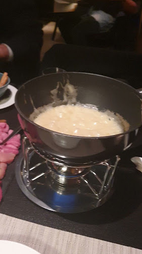 Opinii despre Pulsa Fonduestube în Davos Platz - Gastronomie und Hotellerie