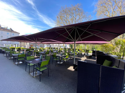 Parkside eat & bar lounge