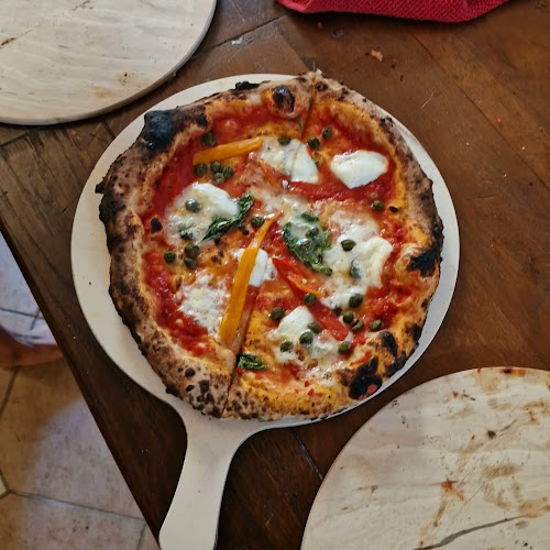 Opinii despre Bruno's Pizzeria în Neuchâtel - Gastronomie und Hotellerie