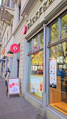 Opinii despre Bäckerei Hug - Zürich Stadelhoferplatz în Zürich - Gastronomie und Hotellerie