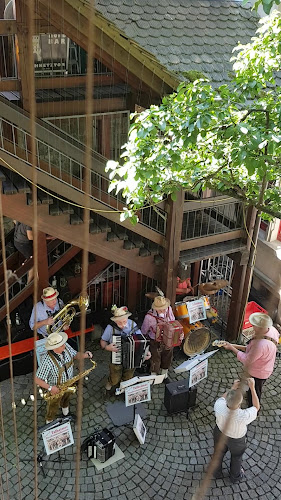 Opinii despre Turm Café und Pub în Kreuzlingen - Gastronomie und Hotellerie