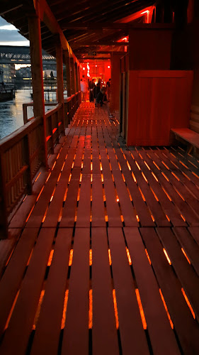 Opinii despre flussssbar. în Zürich - Gastronomie und Hotellerie