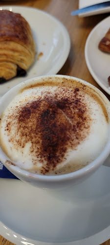 Opinii despre Tea-room des Alpes în Montreux - Gastronomie und Hotellerie