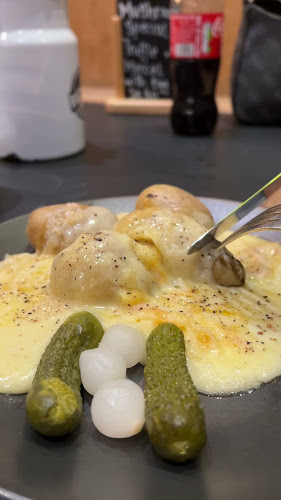 Opinii despre Raclette Factory în Zürich - Gastronomie und Hotellerie