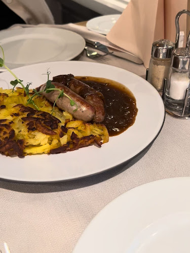 Opinii despre Grand Café Restaurant Schuh în Interlaken - Gastronomie und Hotellerie