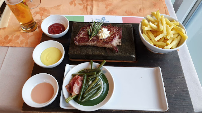 Opinii despre Restaurant Tellsplatte în Schwyz - Gastronomie und Hotellerie