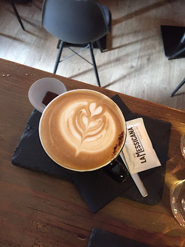 Opinii despre Parada 30 în Thun - Gastronomie und Hotellerie