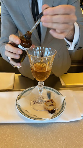 Opinii despre Jules Verne Panoramabar în Zürich - Gastronomie und Hotellerie